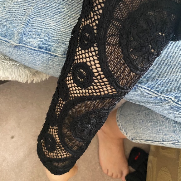 Black lace Top - Picture 3 of 3